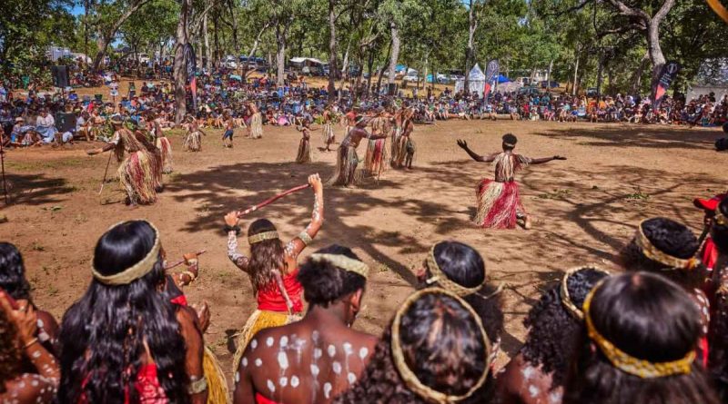 Immergersi nelle civiltà aborigene: viaggio tra radici, cultura e paesaggio 1